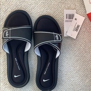 Nike slides